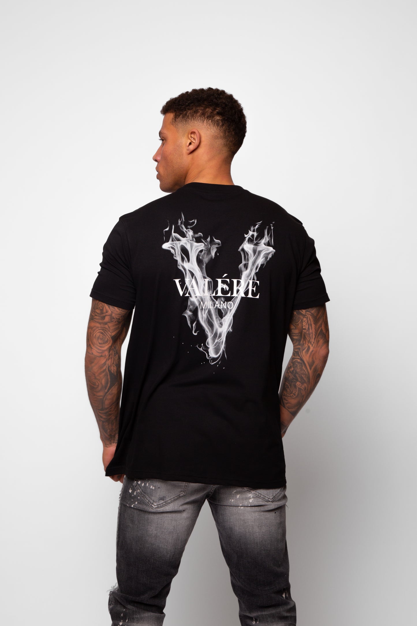 ELIO BLACK TEE