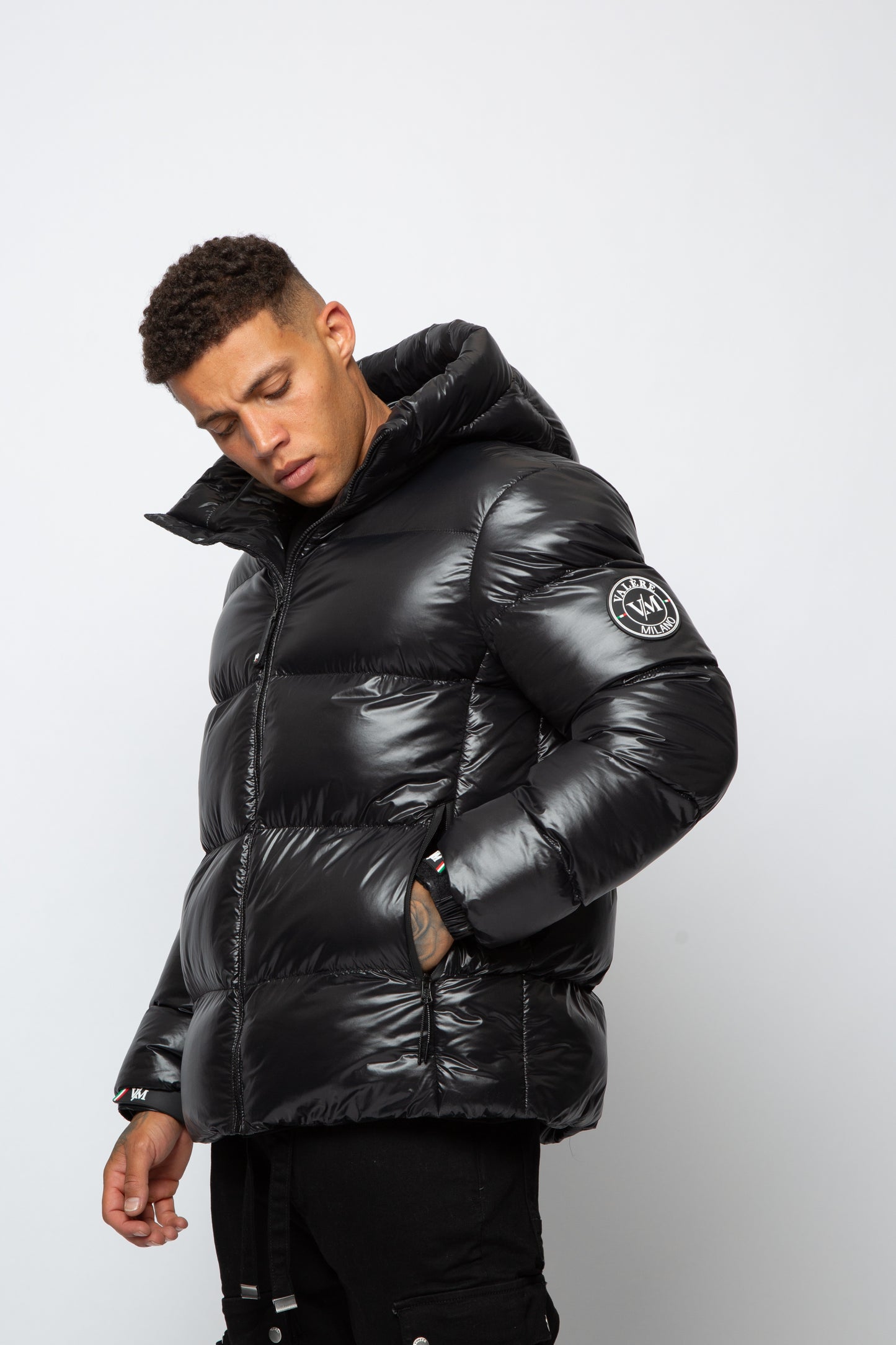 TOMEO PUFFA BLACK