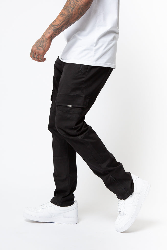 ARMANDO BLACK CARGO