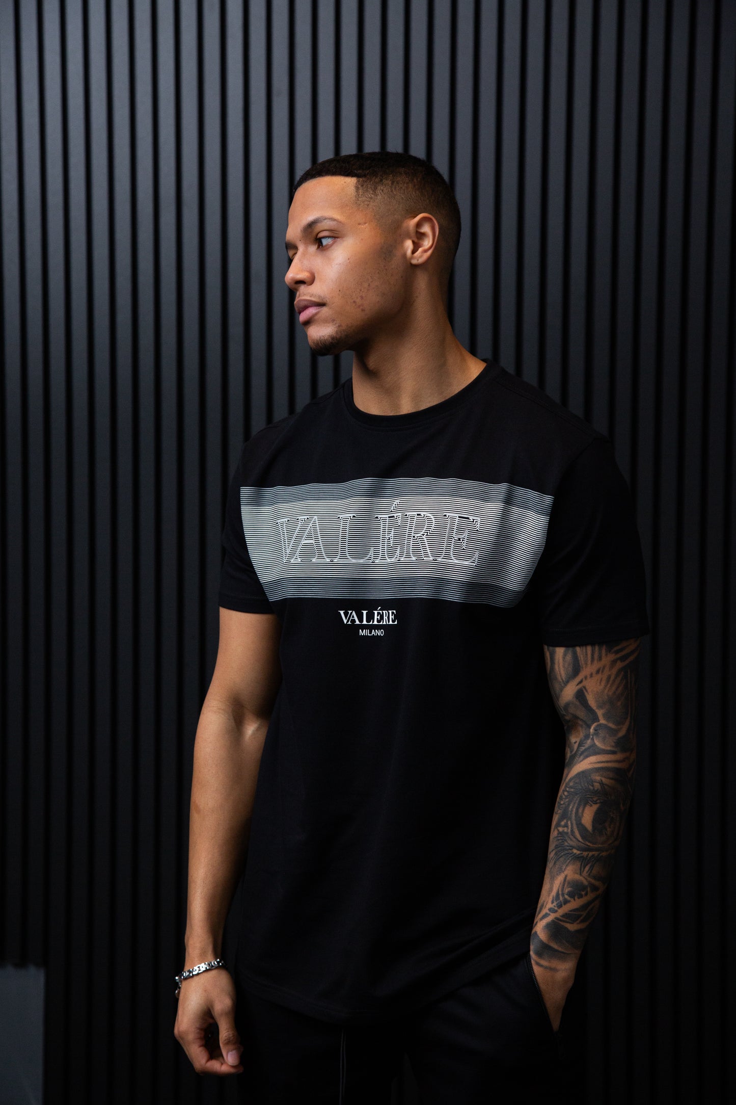 OLMI BLACK T-SHIRT